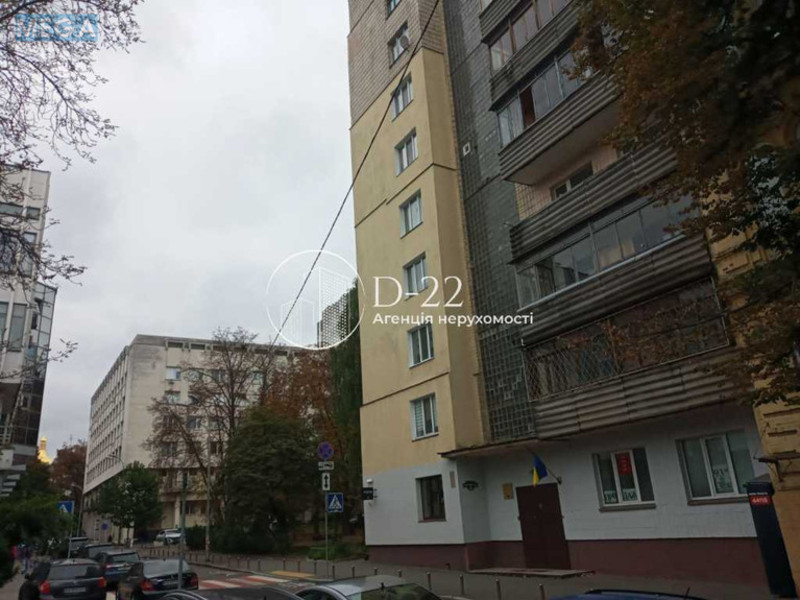 Продаж 3 кімнатної квартири (93/48/9), 1 пов. 9 пов. будинку, <a class="location-link" href="/kiev/" title="Недвижимость Київ">Київ</a>, <a class="location-link" href="/kiev/shevchenkovskij/" title="Недвижимость Шевченківський район">Шевченківський р-н</a>, Стрітенська вулиця, 13 (изображение 3)