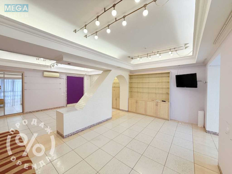 Оренда комерційної нерухомості, 212&nbsp;кв.м, под магазин, <a class="location-link" href="/kiev/" title="Недвижимость Київ">Київ</a>, <a class="location-link" href="/kiev/obolonskij/" title="Недвижимость Оболонський район">Оболонський р-н</a>, Героїв Сталінграду просп., 4 (изображение 8)