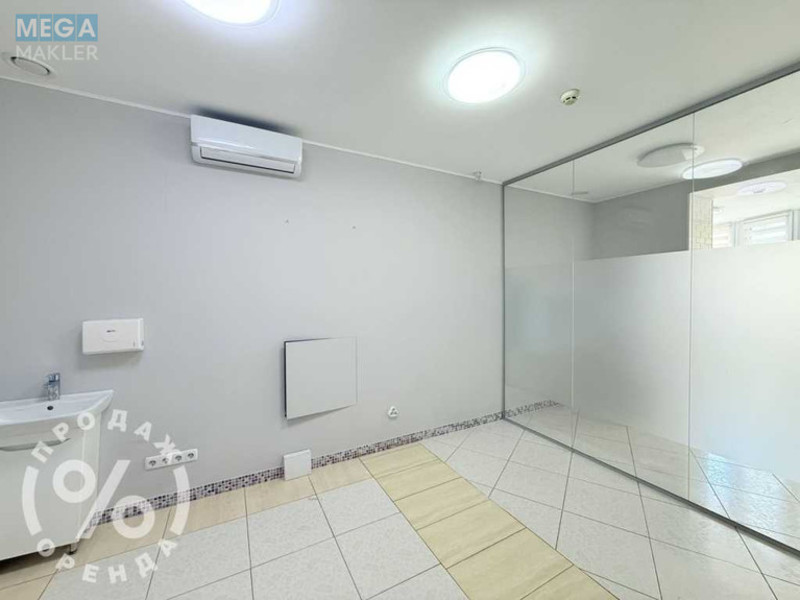 Оренда комерційної нерухомості, 212&nbsp;кв.м, под магазин, <a class="location-link" href="/kiev/" title="Недвижимость Київ">Київ</a>, <a class="location-link" href="/kiev/obolonskij/" title="Недвижимость Оболонський район">Оболонський р-н</a>, Героїв Сталінграду просп., 4 (изображение 14)