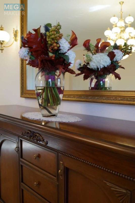 Продаж дома, 3&nbsp;поверху, 523&nbsp;кв.м, 5&nbsp;кімнат, ділянка 7&nbsp;соток, <a class="location-link" href="/kiev/" title="Недвижимость Київ">Київ</a>, <a class="location-link" href="/kiev/svyatoshinskij/" title="Недвижимость Святошинський район">Святошинський р-н</a>, Рубежівська вул., 74 (изображение 4)