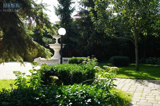 Продаж дома, 3&nbsp;поверху, 523&nbsp;кв.м, 5&nbsp;кімнат, ділянка 7&nbsp;соток, <a class="location-link" href="/kiev/" title="Недвижимость Київ">Київ</a>, <a class="location-link" href="/kiev/svyatoshinskij/" title="Недвижимость Святошинський район">Святошинський р-н</a>, Рубежівська вул., 74 (изображение 8)