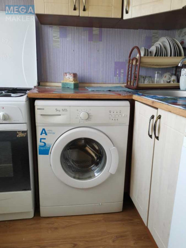 Оренда 1 кімнатної квартири, <a class="location-link" href="/kiev/" title="Недвижимость Київ">Київ</a>, <a class="location-link" href="/kiev/dneprovskij/" title="Недвижимость Дніпровський район">Дніпровський р-н</a>, Ивана Микитенко ул., 11 (изображение 10)