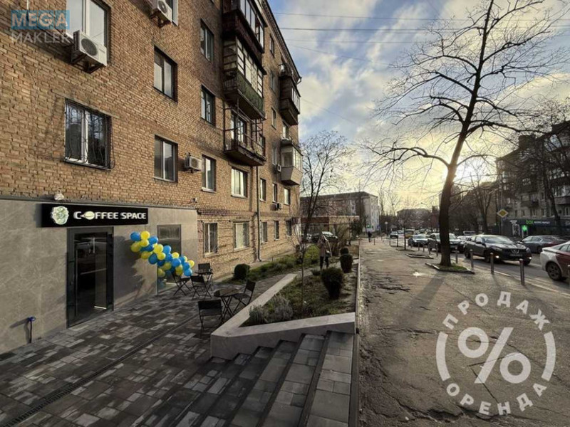 Продаж комерційної нерухомості, 25&nbsp;кв.м, под магазин, <a class="location-link" href="/kiev/" title="Недвижимость Київ">Київ</a>, <a class="location-link" href="/kiev/pecherskij/" title="Недвижимость Печерський район">Печерський р-н</a>, Джона Маккейна вул., 28/25 (изображение 2)