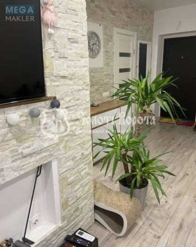 Продаж 5 кімнатної квартири (68/47/14), 6 пов. 6 пов. будинку, <a class="location-link" href="/sofievskaya-borshagovka/" title="Недвижимость Софіївська Борщагівка">Софіївська Борщагівка</a>, Тарасівська вул., 9 (изображение 2)