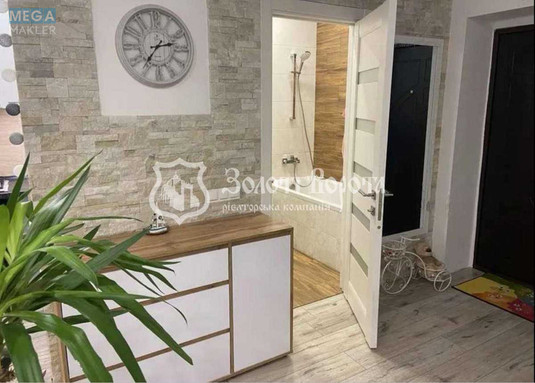 Продаж 5 кімнатної квартири (68/47/14), 6 пов. 6 пов. будинку, <a class="location-link" href="/sofievskaya-borshagovka/" title="Недвижимость Софіївська Борщагівка">Софіївська Борщагівка</a>, Тарасівська вул., 9 (изображение 3)