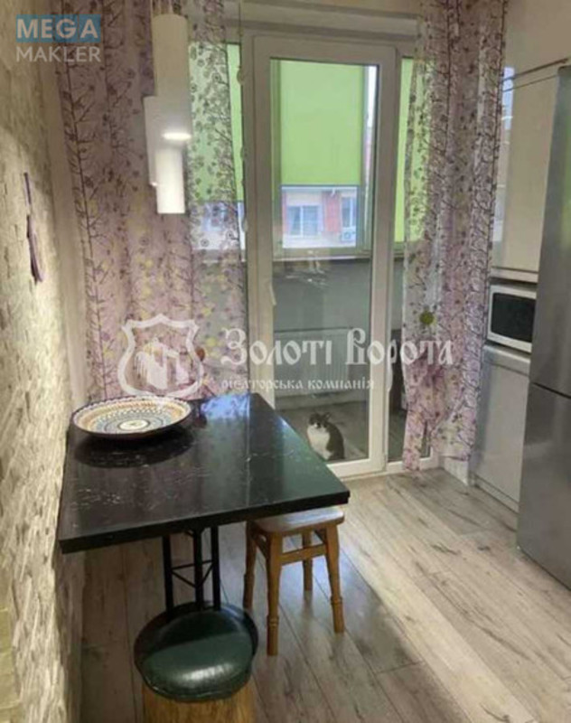 Продаж 5 кімнатної квартири (68/47/14), 6 пов. 6 пов. будинку, <a class="location-link" href="/sofievskaya-borshagovka/" title="Недвижимость Софіївська Борщагівка">Софіївська Борщагівка</a>, Тарасівська вул., 9 (изображение 4)