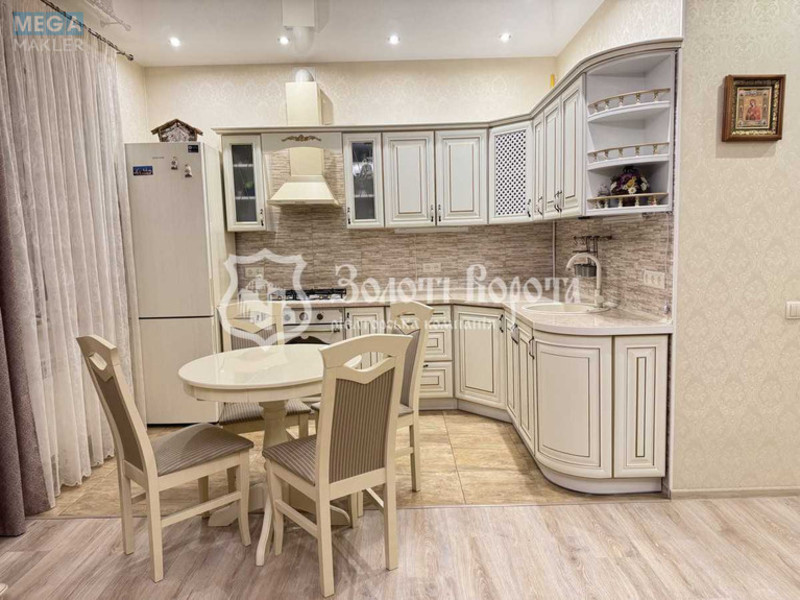 Продаж 2 кімнатної квартири (56,7/33/9), 5 пов. 6 пов. будинку, <a class="location-link" href="/kiev/" title="Недвижимость Київ">Київ</a>, <a class="location-link" href="/kiev/pecherskij/" title="Недвижимость Печерський район">Печерський р-н</a>, Печерський узвіз, 19 (изображение 4)