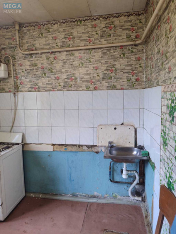 Продаж 1 кімнатної квартири (33/16/7), 1 пов. 9 пов. будинку, <a class="location-link" href="/smela/" title="Недвижимость Сміла">Сміла</a>, Рєпіна (изображение 6)