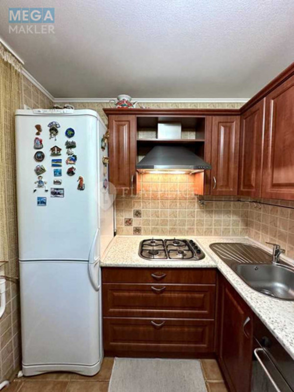 Продаж 2 кімнатної квартири (53/30/10), 14 пов. 14 пов. будинку, <a class="location-link" href="/kiev/" title="Недвижимость Київ">Київ</a>, <a class="location-link" href="/kiev/goloseevskij/" title="Недвижимость Голосіївський район">Голосіївський р-н</a>, Голосеевский просп., 108к2 (изображение 11)