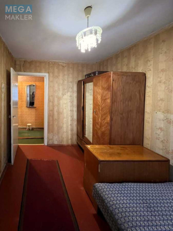 Продаж 3 кімнатної квартири (62/43/7), 4 пов. 9 пов. будинку, <a class="location-link" href="/kiev/" title="Недвижимость Київ">Київ</a>, <a class="location-link" href="/kiev/shevchenkovskij/" title="Недвижимость Шевченківський район">Шевченківський р-н</a>, Бакинська вул., 37 (изображение 4)