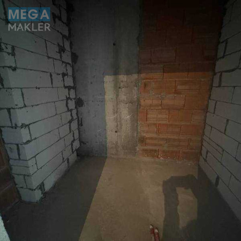 Продаж 2 кімнатної квартири (70/31/16), 18 пов. 24 пов. будинку, <a class="location-link" href="/kiev/" title="Недвижимость Київ">Київ</a>, <a class="location-link" href="/kiev/darnickij/" title="Недвижимость Дарницький район">Дарницький р-н</a>, Канальна вулиця, 8Б (изображение 10)