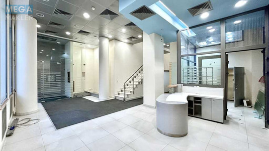 Оренда комерційної нерухомості, 178&nbsp;кв.м, под магазин, <a class="location-link" href="/kiev/" title="Недвижимость Київ">Київ</a>, <a class="location-link" href="/kiev/pecherskij/" title="Недвижимость Печерський район">Печерський р-н</a>, Велика Васильківська вул., 132 (изображение 3)