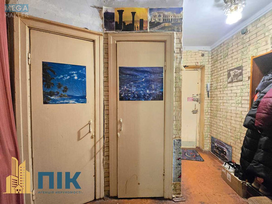 Продаж 3 кімнатної квартири (56/40/6), 2 пов. 5 пов. будинку, <a class="location-link" href="/kiev/" title="Недвижимость Київ">Київ</a>, <a class="location-link" href="/kiev/pecherskij/" title="Недвижимость Печерський район">Печерський р-н</a>, Бастионная ул., 13 (изображение 8)
