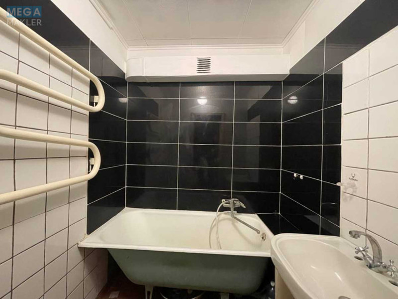 Продаж 2 кімнатної квартири (52/30/9), 4 пов. 9 пов. будинку, <a class="location-link" href="/kiev/" title="Недвижимость Київ">Київ</a>, <a class="location-link" href="/kiev/darnickij/" title="Недвижимость Дарницький район">Дарницький р-н</a>, Вереснева ул., 12А (изображение 7)