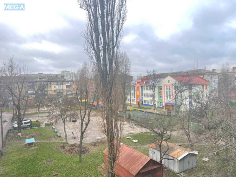 Продаж 2 кімнатної квартири (52/30/9), 4 пов. 9 пов. будинку, <a class="location-link" href="/kiev/" title="Недвижимость Київ">Київ</a>, <a class="location-link" href="/kiev/darnickij/" title="Недвижимость Дарницький район">Дарницький р-н</a>, Вереснева ул., 12А (изображение 10)