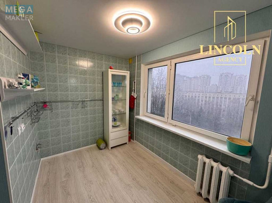 Продаж 2 кімнатної квартири (53/?/10), 7 пов. 10 пов. будинку, <a class="location-link" href="/kiev/" title="Недвижимость Київ">Київ</a>, <a class="location-link" href="/kiev/solomenskij/" title="Недвижимость Солом'янський район">Солом'янський р-н</a>, Соломенская ул., 4/2 (изображение 7)