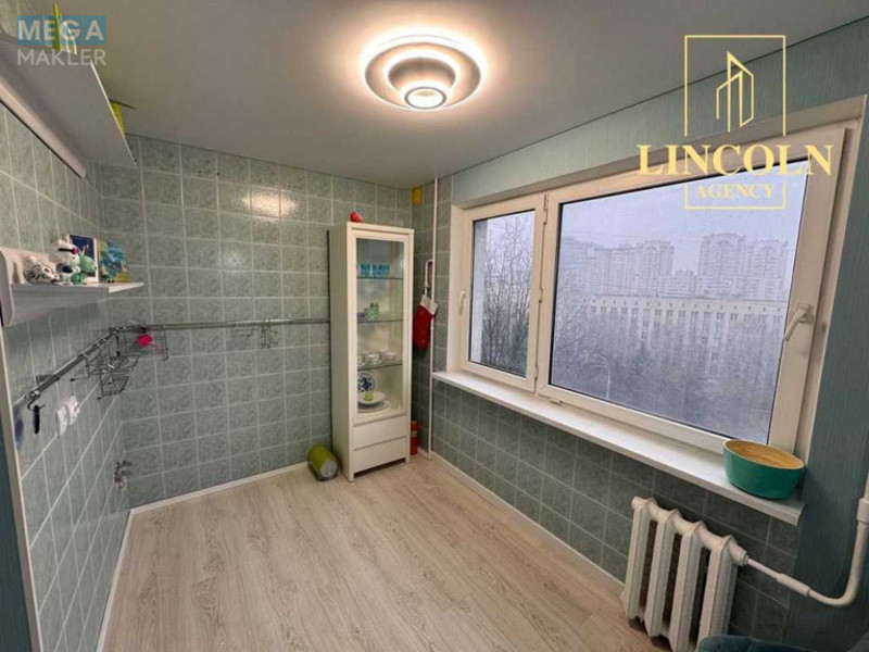 Продаж 2 кімнатної квартири (53/?/10), 7 пов. 10 пов. будинку, <a class="location-link" href="/kiev/" title="Недвижимость Київ">Київ</a>, <a class="location-link" href="/kiev/solomenskij/" title="Недвижимость Солом'янський район">Солом'янський р-н</a>, Соломенская ул., 4/2 (изображение 7)