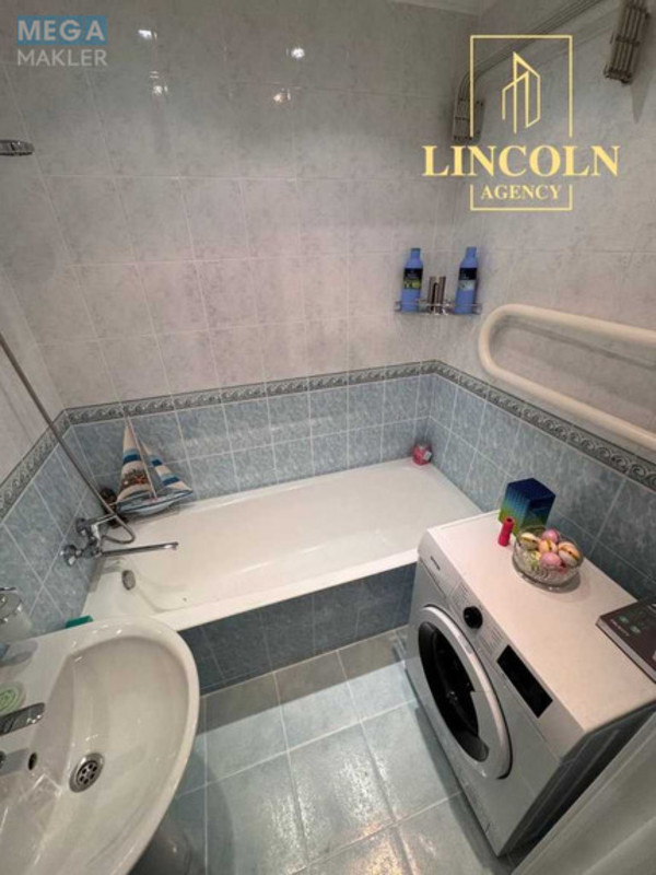 Продаж 2 кімнатної квартири (53/?/10), 7 пов. 10 пов. будинку, <a class="location-link" href="/kiev/" title="Недвижимость Київ">Київ</a>, <a class="location-link" href="/kiev/solomenskij/" title="Недвижимость Солом'янський район">Солом'янський р-н</a>, Соломенская ул., 4/2 (изображение 15)