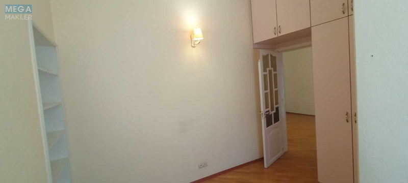 Продаж 2 кімнатної квартири (51/28/14), 3 пов. 4 пов. будинку, <a class="location-link" href="/kiev/" title="Недвижимость Київ">Київ</a>, <a class="location-link" href="/kiev/shevchenkovskij/" title="Недвижимость Шевченківський район">Шевченківський р-н</a>, Тургенєвська вул., 35а (изображение 6)