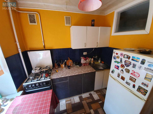 Продаж 1 кімнатної квартири (35/19/7,5), 3 пов. 5 пов. будинку, <a class="location-link" href="/kiev/" title="Недвижимость Київ">Київ</a>, <a class="location-link" href="/kiev/pecherskij/" title="Недвижимость Печерський район">Печерський р-н</a>, Дружби Народів бульв., 8 (изображение 2)