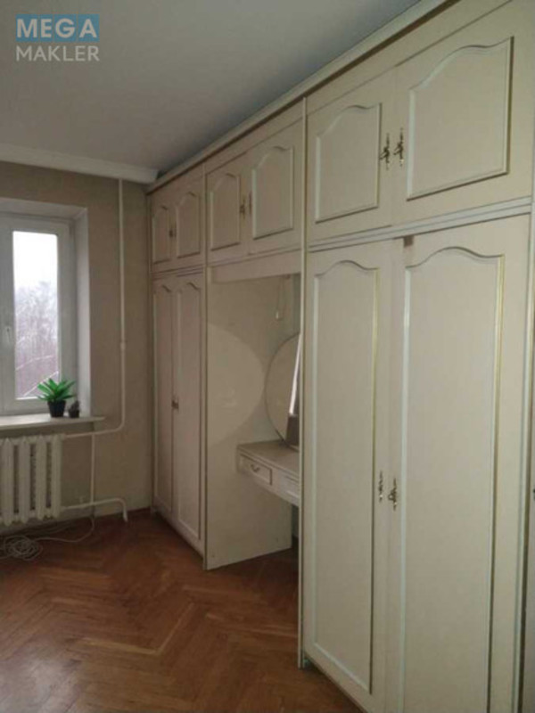 Оренда 2 кімнатної квартири, <a class="location-link" href="/kiev/" title="Недвижимость Київ">Київ</a>, <a class="location-link" href="/kiev/pecherskij/" title="Недвижимость Печерський район">Печерський р-н</a>, Кловский спуск (изображение 2)