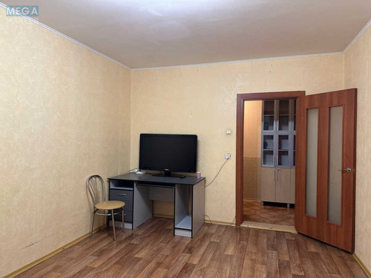 Оренда 1 кімнатної квартири, <a class="location-link" href="/kiev/" title="Недвижимость Київ">Київ</a>, <a class="location-link" href="/kiev/darnickij/" title="Недвижимость Дарницький район">Дарницький р-н</a>, Урлівська вул., 38 (изображение 4)