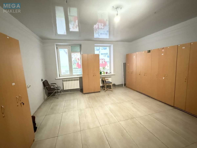 Оренда окремої будівлі/побудови, 93&nbsp;кв.м, <a class="location-link" href="/kiev/" title="Недвижимость Київ">Київ</a>, <a class="location-link" href="/kiev/solomenskij/" title="Недвижимость Солом'янський район">Солом'янський р-н</a>, Миколи Василенка вул., 5 (изображение 2)