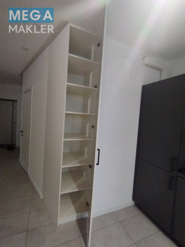 Оренда 1 кімнатної квартири, люкс, <a class="location-link" href="/kiev/" title="Недвижимость Київ">Київ</a>, <a class="location-link" href="/kiev/dneprovskij/" title="Недвижимость Дніпровський район">Дніпровський р-н</a>, пр. Соборності 30, ЖК  Київська Венеція ( <img src="https://megamakler.com.ua/metro/ff0000.gif" alt="" class="metro" /> м. Левобережная, 15 хв. ) (изображение 8)