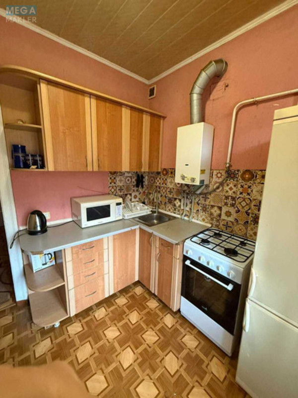 Продаж 2 кімнатної квартири (47/?/7), 2 пов. 3 пов. будинку, <a class="location-link" href="/kiev/" title="Недвижимость Київ">Київ</a>, <a class="location-link" href="/kiev/svyatoshinskij/" title="Недвижимость Святошинський район">Святошинський р-н</a>, Корсунська вул., 33 (изображение 4)