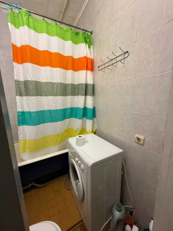 Продаж 2 кімнатної квартири (47/?/7), 2 пов. 3 пов. будинку, <a class="location-link" href="/kiev/" title="Недвижимость Київ">Київ</a>, <a class="location-link" href="/kiev/svyatoshinskij/" title="Недвижимость Святошинський район">Святошинський р-н</a>, Корсунська вул., 33 (изображение 8)