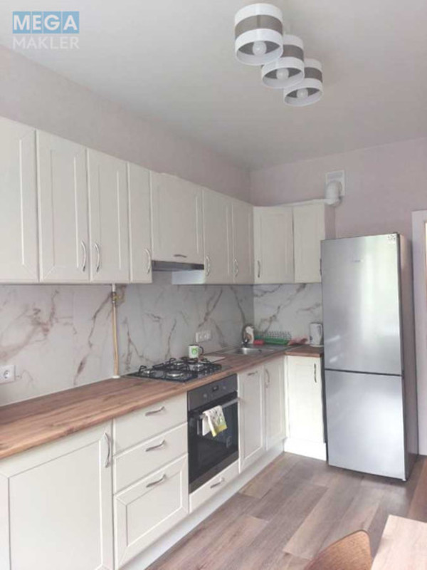 Оренда 3 кімнатної квартири, <a class="location-link" href="/kiev/" title="Недвижимость Київ">Київ</a>, <a class="location-link" href="/kiev/pecherskij/" title="Недвижимость Печерський район">Печерський р-н</a>, Анри Барбюса ул., 26 (изображение 2)