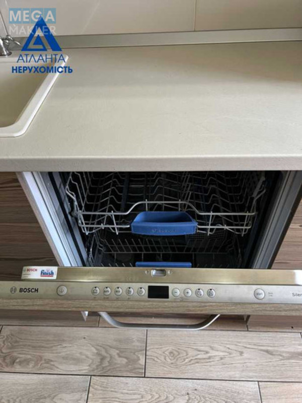 Продаж 3 кімнатної квартири (70/39/10), 7 пов. 9 пов. будинку, <a class="location-link" href="/lutsk/" title="Недвижимость Луцьк">Луцьк</a>, Кравчука, 7 (изображение 3)