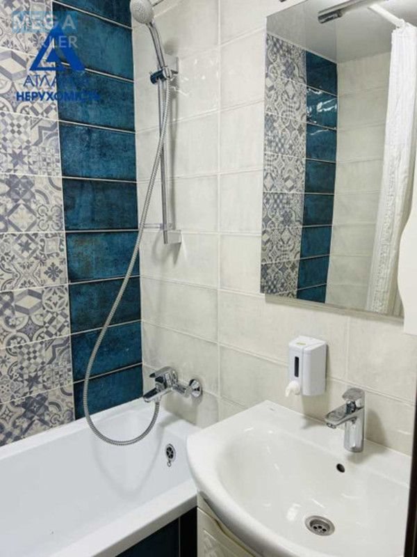 Продаж 3 кімнатної квартири (70/39/10), 7 пов. 9 пов. будинку, <a class="location-link" href="/lutsk/" title="Недвижимость Луцьк">Луцьк</a>, Кравчука, 7 (изображение 10)