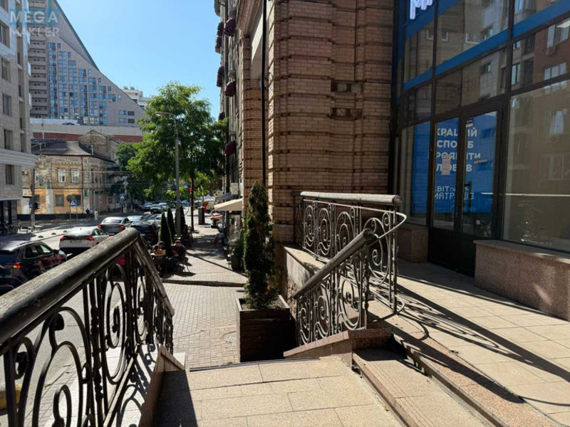 Оренда комерційної нерухомості, 230&nbsp;кв.м, под магазин, <a class="location-link" href="/kiev/" title="Недвижимость Київ">Київ</a>, <a class="location-link" href="/kiev/shevchenkovskij/" title="Недвижимость Шевченківський район">Шевченківський р-н</a>, Павлівська вул., 18 (изображение 12)