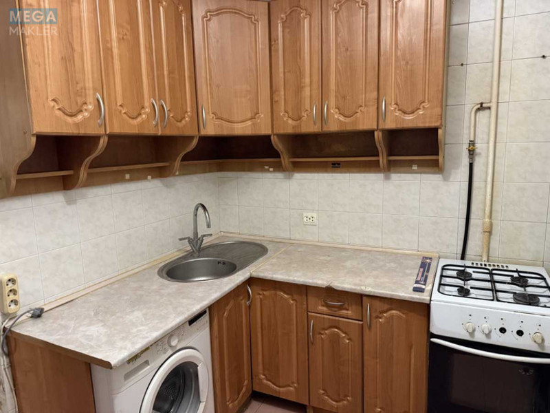 Продаж 3 кімнатної квартири (67/44/8,1), 7 пов. 12 пов. будинку, <a class="location-link" href="/kiev/" title="Недвижимость Київ">Київ</a>, <a class="location-link" href="/kiev/svyatoshinskij/" title="Недвижимость Святошинський район">Святошинський р-н</a>, Генерала Наумова ул., 31 (изображение 12)