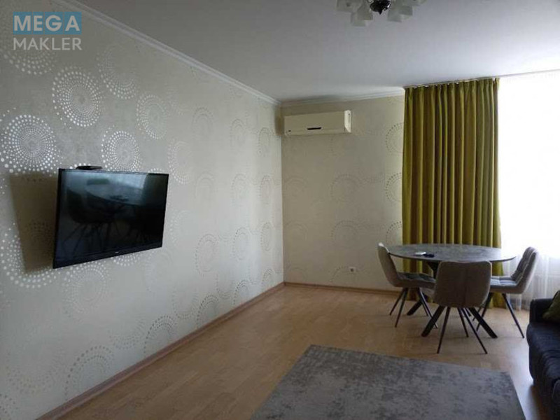 Оренда 3 кімнатної квартири, <a class="location-link" href="/kiev/" title="Недвижимость Київ">Київ</a>, <a class="location-link" href="/kiev/solomenskij/" title="Недвижимость Солом'янський район">Солом'янський р-н</a>, Лобановского ул., 4В (изображение 3)