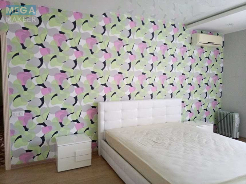 Оренда 3 кімнатної квартири, <a class="location-link" href="/kiev/" title="Недвижимость Київ">Київ</a>, <a class="location-link" href="/kiev/solomenskij/" title="Недвижимость Солом'янський район">Солом'янський р-н</a>, Лобановского ул., 4В (изображение 4)