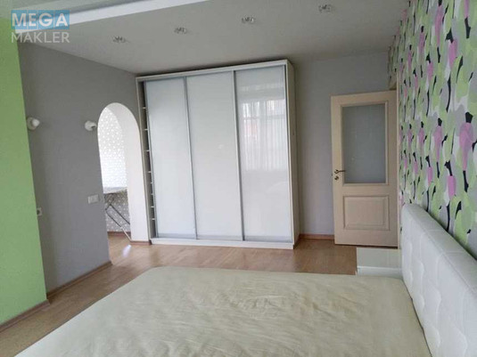 Оренда 3 кімнатної квартири, <a class="location-link" href="/kiev/" title="Недвижимость Київ">Київ</a>, <a class="location-link" href="/kiev/solomenskij/" title="Недвижимость Солом'янський район">Солом'янський р-н</a>, Лобановского ул., 4В (изображение 5)