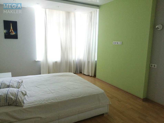 Оренда 3 кімнатної квартири, <a class="location-link" href="/kiev/" title="Недвижимость Київ">Київ</a>, <a class="location-link" href="/kiev/solomenskij/" title="Недвижимость Солом'янський район">Солом'янський р-н</a>, Лобановского ул., 4В (изображение 6)