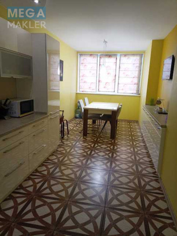 Оренда 3 кімнатної квартири, <a class="location-link" href="/kiev/" title="Недвижимость Київ">Київ</a>, <a class="location-link" href="/kiev/solomenskij/" title="Недвижимость Солом'янський район">Солом'янський р-н</a>, Лобановского ул., 4В (изображение 9)