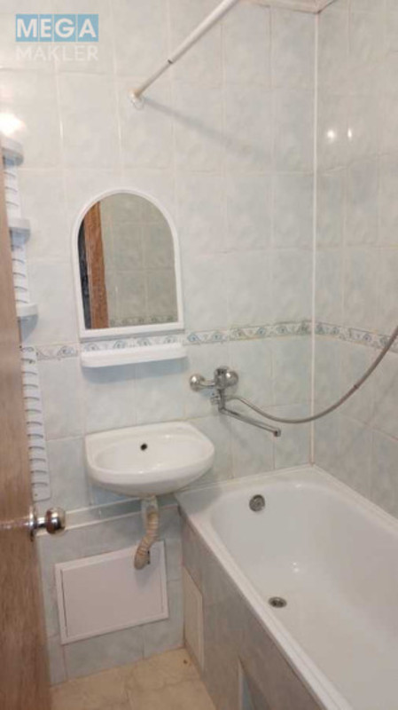 Продаж 1 кімнатної квартири (35/17/7), 4 пов. 9 пов. будинку, <a class="location-link" href="/kiev/" title="Недвижимость Київ">Київ</a>, <a class="location-link" href="/kiev/svyatoshinskij/" title="Недвижимость Святошинський район">Святошинський р-н</a>, Зодчих вул., 4 (изображение 3)