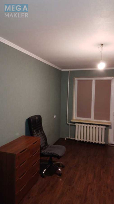 Продаж 1 кімнатної квартири (35/17/7), 4 пов. 9 пов. будинку, <a class="location-link" href="/kiev/" title="Недвижимость Київ">Київ</a>, <a class="location-link" href="/kiev/svyatoshinskij/" title="Недвижимость Святошинський район">Святошинський р-н</a>, Зодчих вул., 4 (изображение 8)