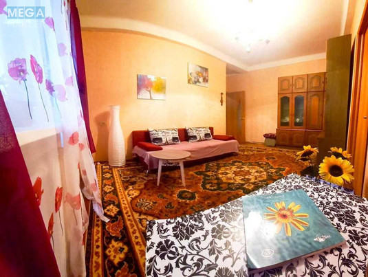 Оренда 2 кімнатної квартири, <a class="location-link" href="/kiev/" title="Недвижимость Київ">Київ</a>, <a class="location-link" href="/kiev/solomenskij/" title="Недвижимость Солом'янський район">Солом'янський р-н</a>, Волинська вул., 8 (изображение 3)