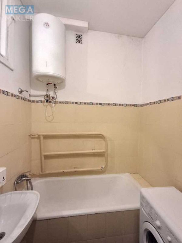 Продаж 2 кімнатної квартири (51/30/8), 5 пов. 5 пов. будинку, <a class="location-link" href="/kiev/" title="Недвижимость Київ">Київ</a>, <a class="location-link" href="/kiev/solomenskij/" title="Недвижимость Солом'янський район">Солом'янський р-н</a>, Івана Світличного вул., 6 (изображение 5)