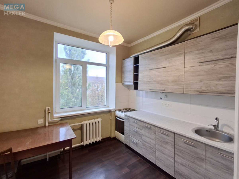 Продаж 2 кімнатної квартири (51/30/8), 5 пов. 5 пов. будинку, <a class="location-link" href="/kiev/" title="Недвижимость Київ">Київ</a>, <a class="location-link" href="/kiev/solomenskij/" title="Недвижимость Солом'янський район">Солом'янський р-н</a>, Івана Світличного вул., 6 (изображение 8)