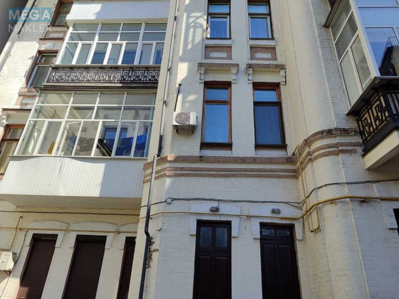 Продаж 5 кімнатної квартири (164/?/?), 2 пов. 5 пов. будинку, <a class="location-link" href="/kiev/" title="Недвижимость Київ">Київ</a>, <a class="location-link" href="/kiev/pecherskij/" title="Недвижимость Печерський район">Печерський р-н</a>, Інститутська вул., 13/4 (изображение 8)