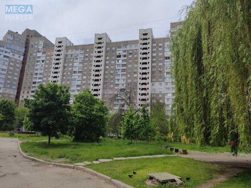 Продаж 3 кімнатної квартири (70/?/?), 18 пов. 18 пов. будинку, <a class="location-link" href="/kiev/" title="Недвижимость Київ">Київ</a>, <a class="location-link" href="/kiev/goloseevskij/" title="Недвижимость Голосіївський район">Голосіївський р-н</a>, Академіка Заболотного вул., 30 (изображение 3)