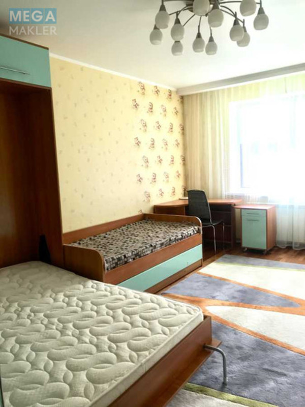 Оренда 2 кімнатної квартири, <a class="location-link" href="/kiev/" title="Недвижимость Київ">Київ</a>, <a class="location-link" href="/kiev/darnickij/" title="Недвижимость Дарницький район">Дарницький р-н</a>, Анни Ахматової вул., 35А (изображение 3)