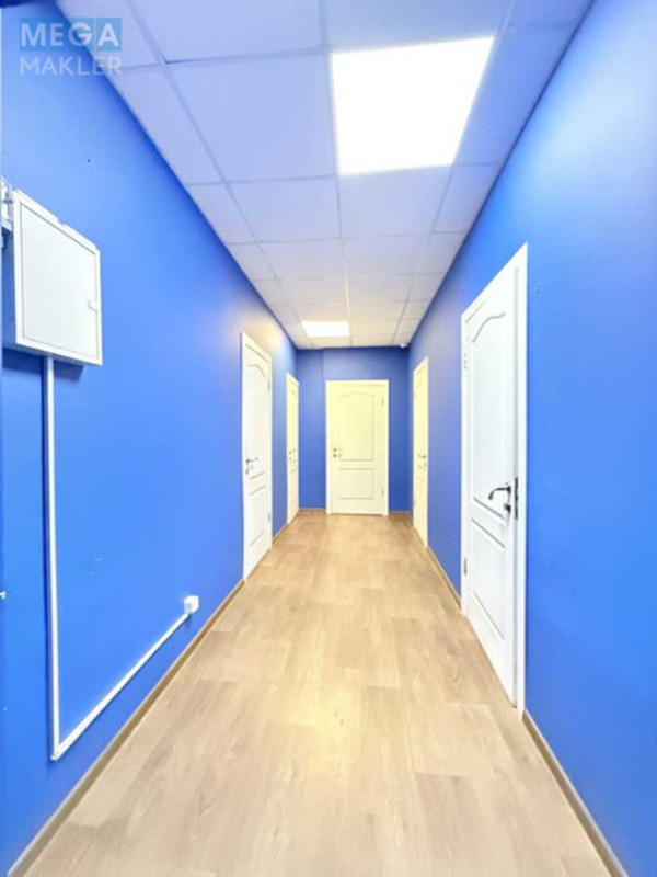 Оренда комерційної нерухомості, 83&nbsp;кв.м, под офис, <a class="location-link" href="/kiev/" title="Недвижимость Київ">Київ</a>, <a class="location-link" href="/kiev/shevchenkovskij/" title="Недвижимость Шевченківський район">Шевченківський р-н</a>, Дмитрівська вул., 35 (изображение 9)