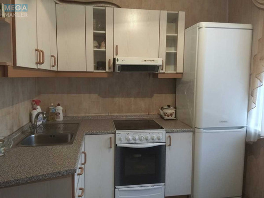 Оренда 3 кімнатної квартири, <a class="location-link" href="/kiev/" title="Недвижимость Київ">Київ</a>, <a class="location-link" href="/kiev/desnyanskij/" title="Недвижимость Деснянський район">Деснянський р-н</a>, Вікентія Беретті вул., 6 (изображение 2)